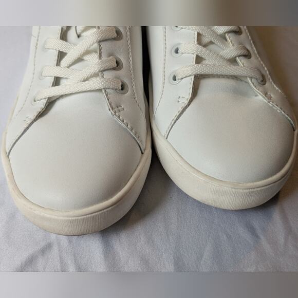 Naturalizer Morrison White Leather Sneakers With Silver Holographic Heel Size 9w - Picture 4 of 9